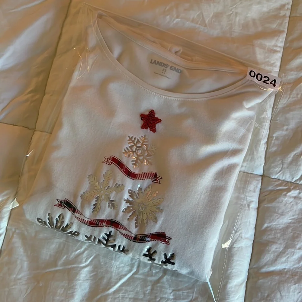 Lands’ End Holiday Limited Edition Woman’s Fitted Cotton Tee Shirt